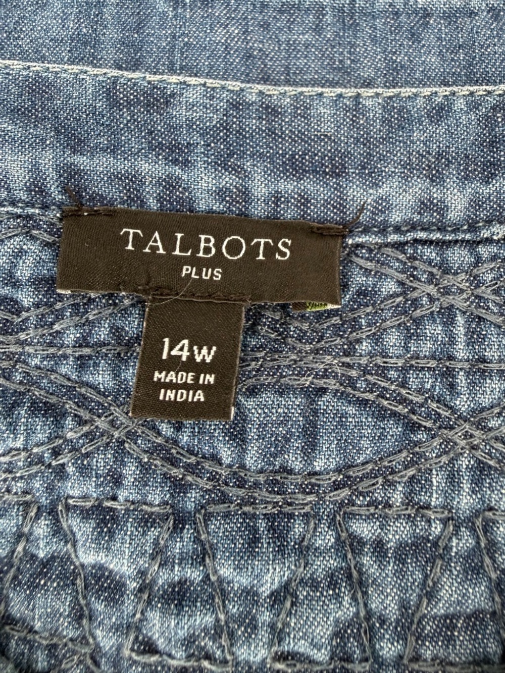 Talbots Plus Chambray Denim Split Neck Dress |‎ Smocked Embroidered Yoke 14W - Picture 2 of 8
